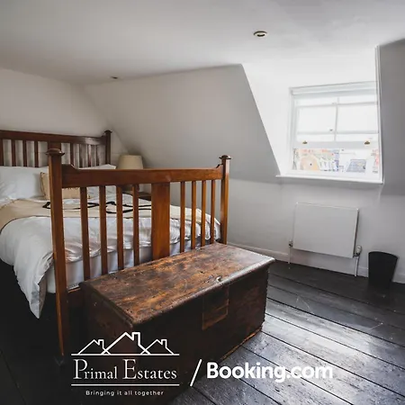 Three Bedroom House With Free Parking By Primal Estates Short Lets In Brighton - Free Parking For 1 Vehicle Exterior foto