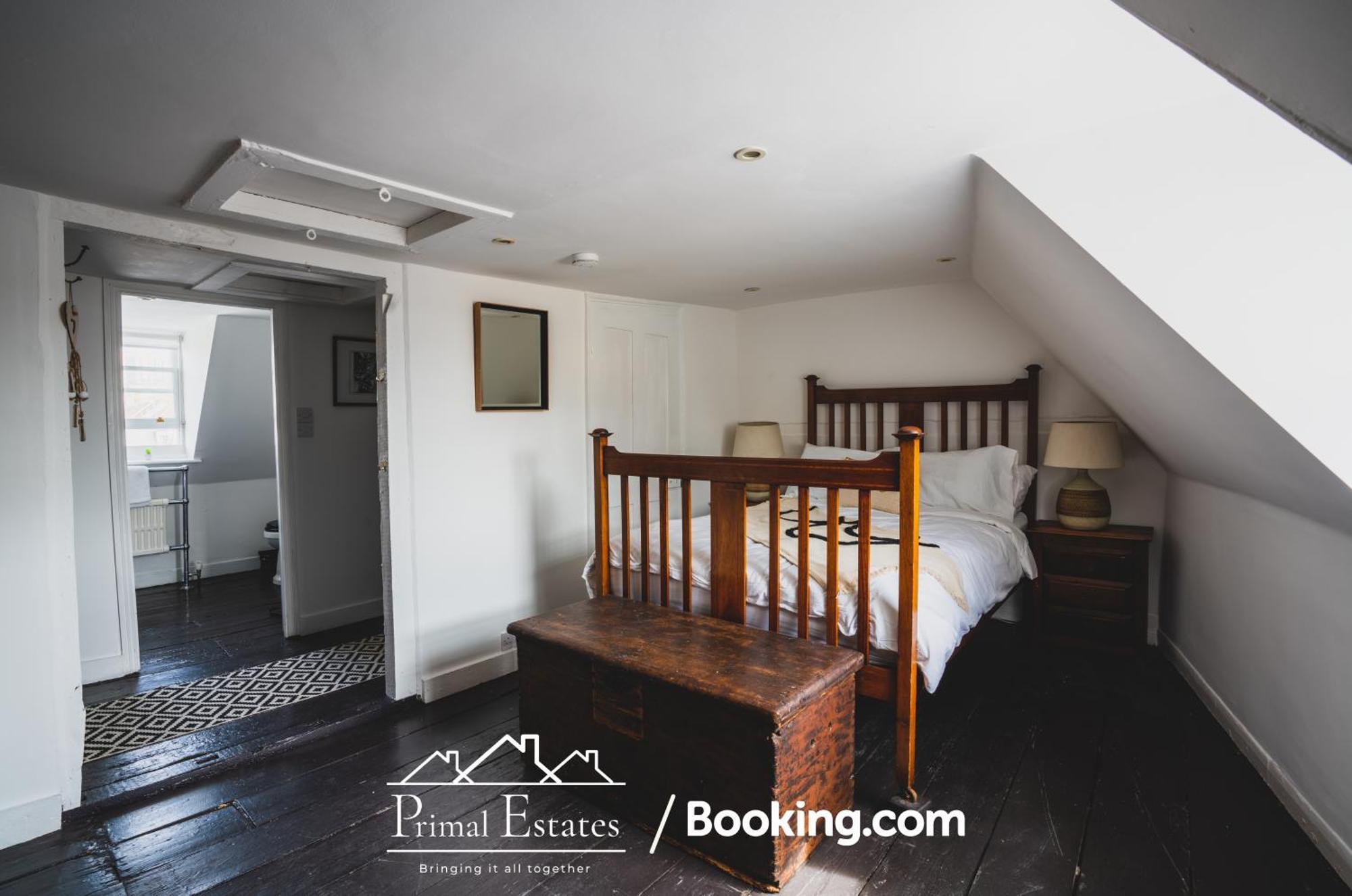 Primal Estates Brighton: Three-bedroom Townhouse With Roof Terrace